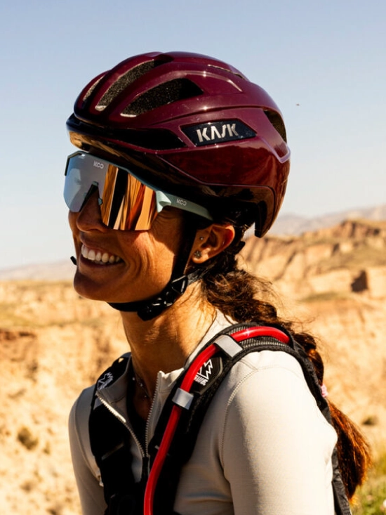 Casco KASK Sintesi Vino Tinto - ZZBIKE