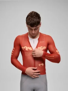 ZZBIKE - Tienda de Ciclismo Premium Perú Jersey MAAP Strata Pro Air LS 3.0 Hombre Picante - ZZBIKE